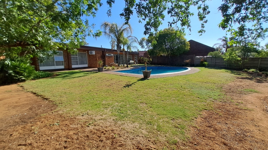 3 Bedroom Property for Sale in Heuwelsig Free State